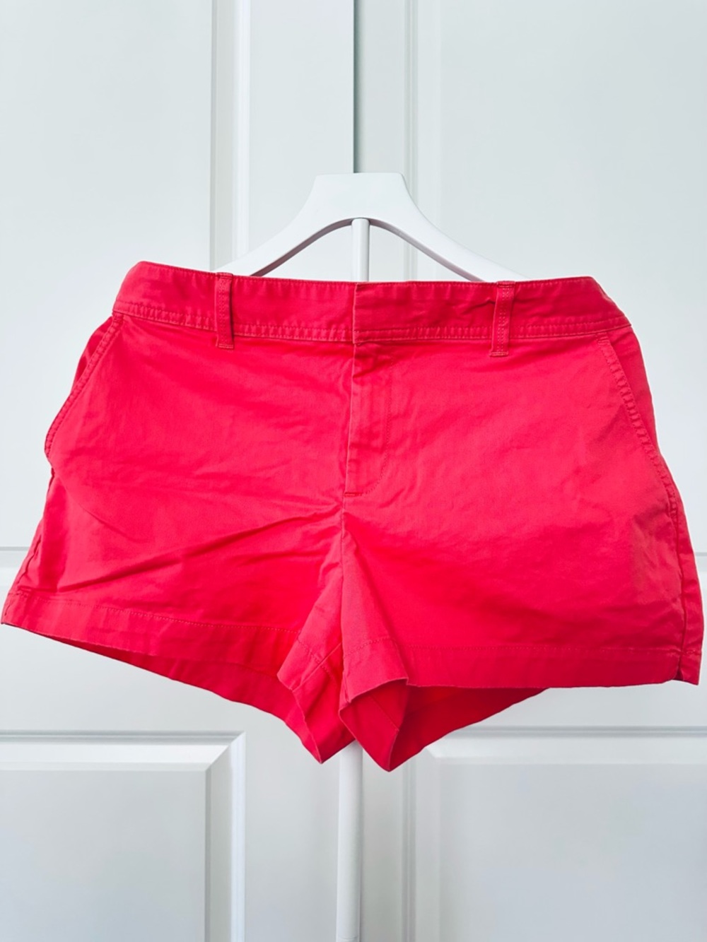 Women’s GAP Casual Shade Of Light Coral Shorts Size 14